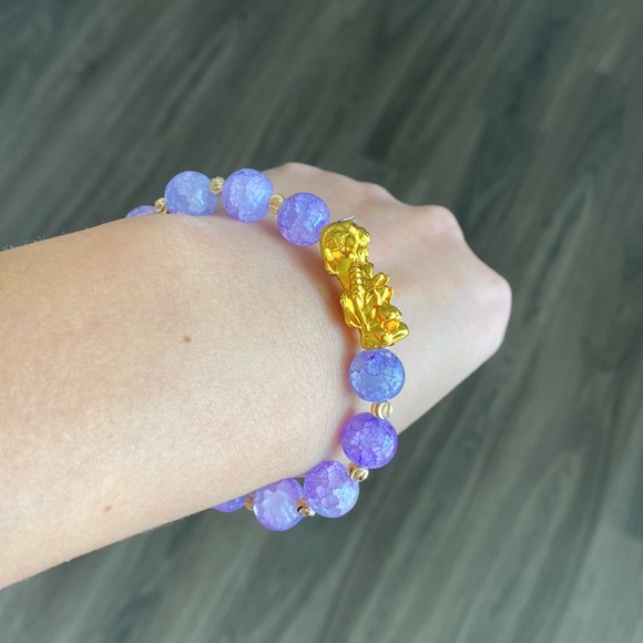 Purple Glass Beads Wealth Bracelet with Pixiu Pendent - Picture 3 of 4